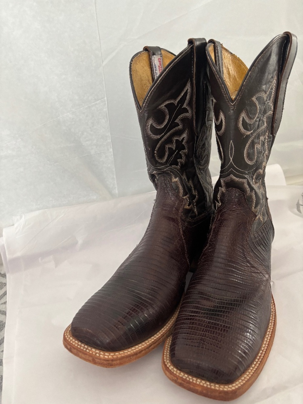 Men Exotic Cowboy boots size 9D